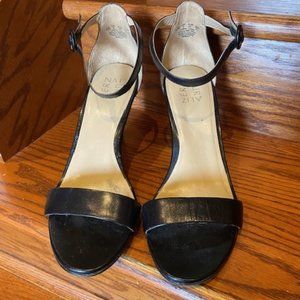 NATURALIZER SIZE 1Om BLACK OPEN TOE DRESS SANDALS